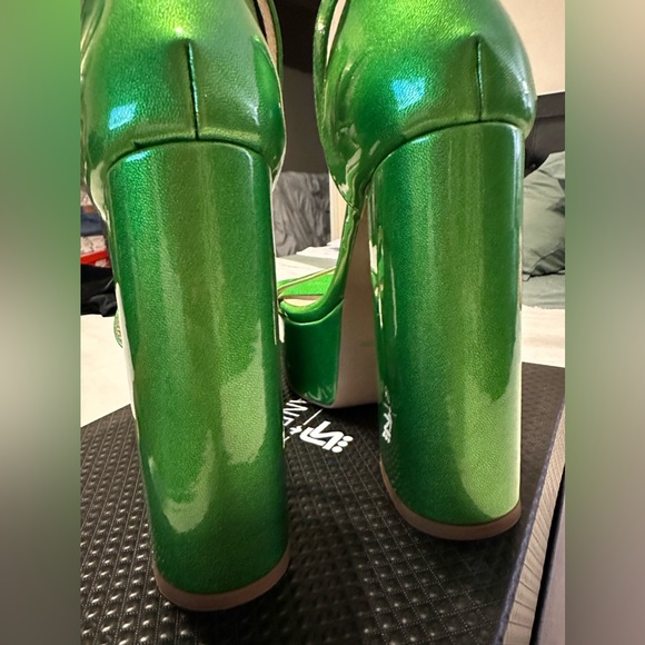 Green Chunky heel - Picture 3 of 6